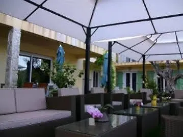 فندق مبيت وإفطار D'hotes 